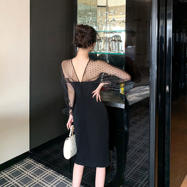 Rochie moderna de dama cu tul si panglica in negru