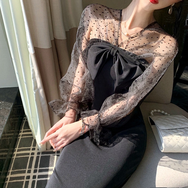 Rochie moderna de dama cu tul si panglica in negru