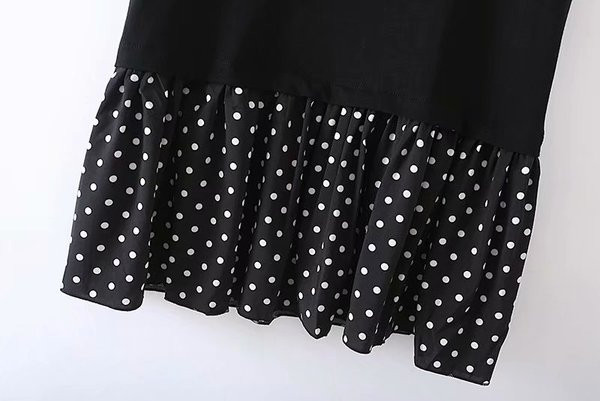 Rochie scurtă de damă casual cu decolteu O și aplicație în negru