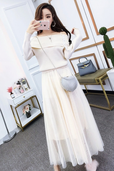 Csupasz vállakú pulóver szett pecsétszoknyával