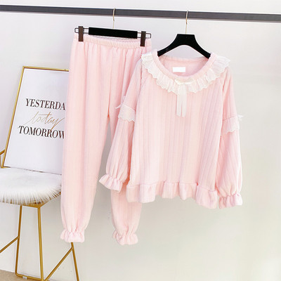 Μοντέρνα χνουδωτή πιτζάμα σε τρία χρώματα