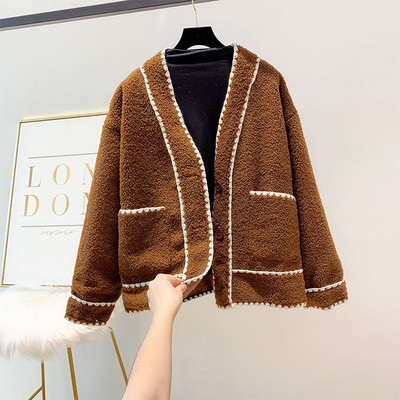 Дамско палто с копчета и джобове в три цвята