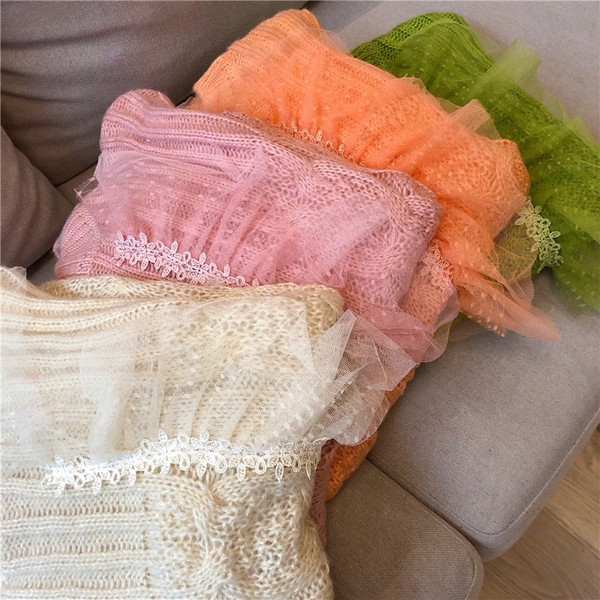 Μοντέρνο γυναικείο πουλόβερ πουλόβερ σε διάφορα χρώματα και οβάλ ντεκολτέ