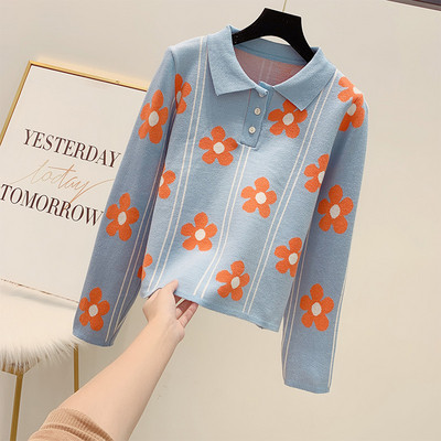 Pulover de dama cu guler si model floral in trei culori