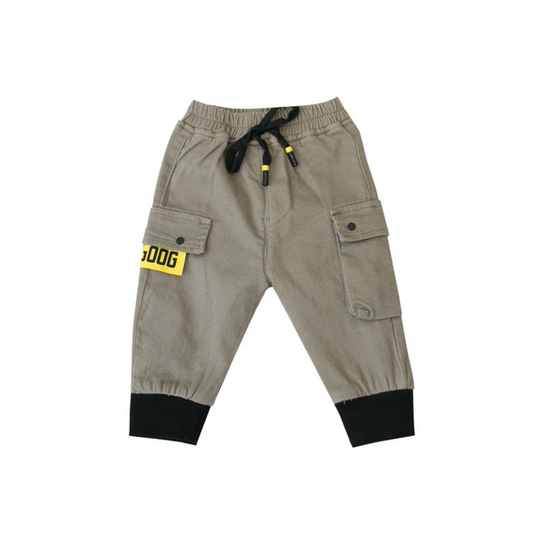 Sport gyereknadrág fekete és szürke zsebekkel