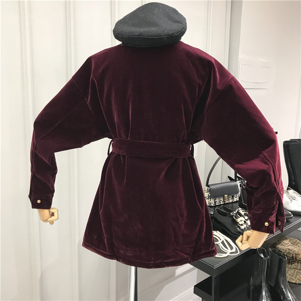 Aktuális női bársony kabát övvel több színben