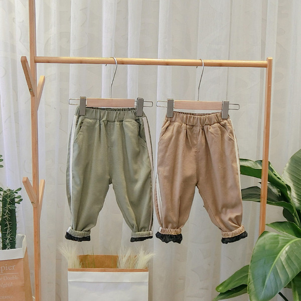 Νέο μοντέλο παιδικό παντελόνι για αγόρια με πράσινο, μπλε, μαύρο και καφέ χρώμα