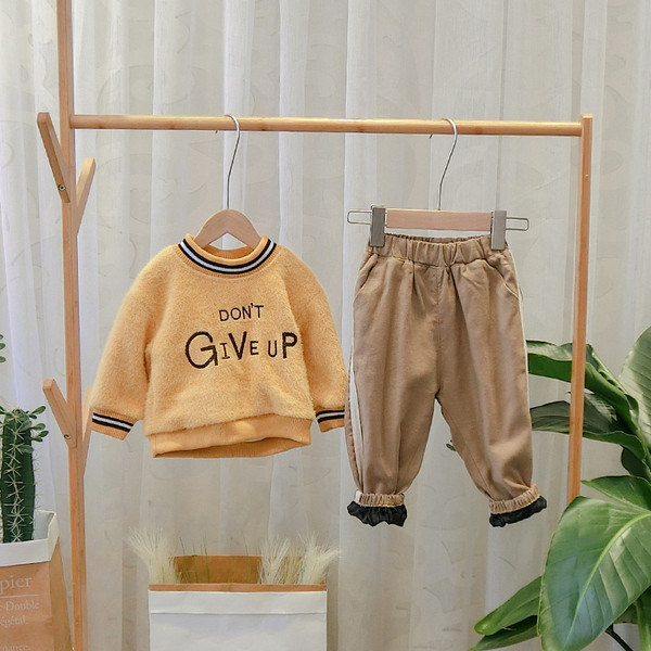 Νέο μοντέλο παιδικό παντελόνι για αγόρια με πράσινο, μπλε, μαύρο και καφέ χρώμα