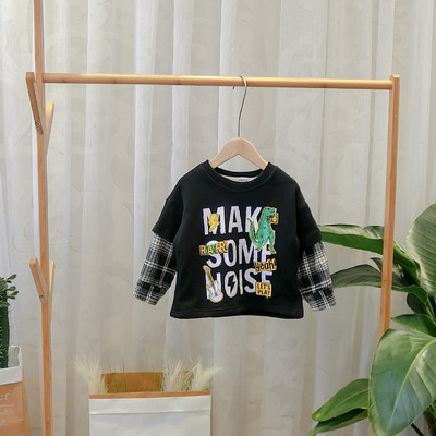 Νέο μοντέλο casual γυναικείο t-shirt με εκτύπωση σε λευκό και μαύρο χρώμα