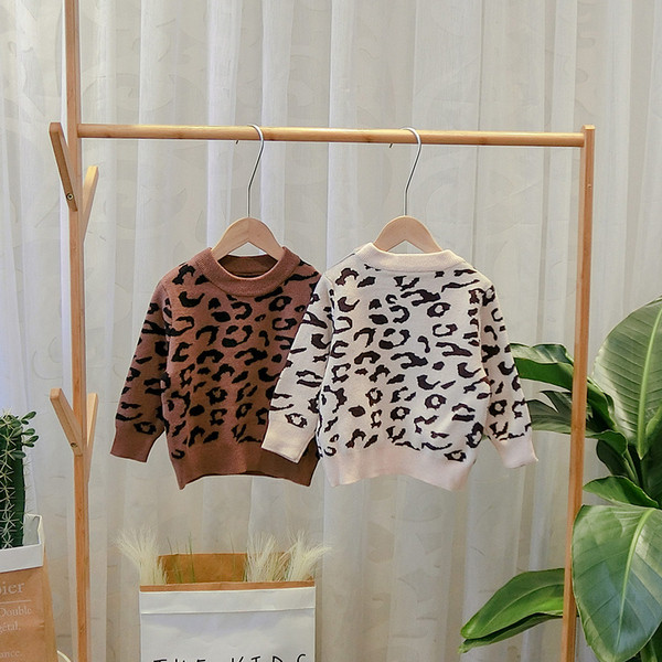 Μοντέρνο παιδικό πουλόβερ με ζωικό σχέδιο σε καφέ και μπεζ χρώμα για αγόρια