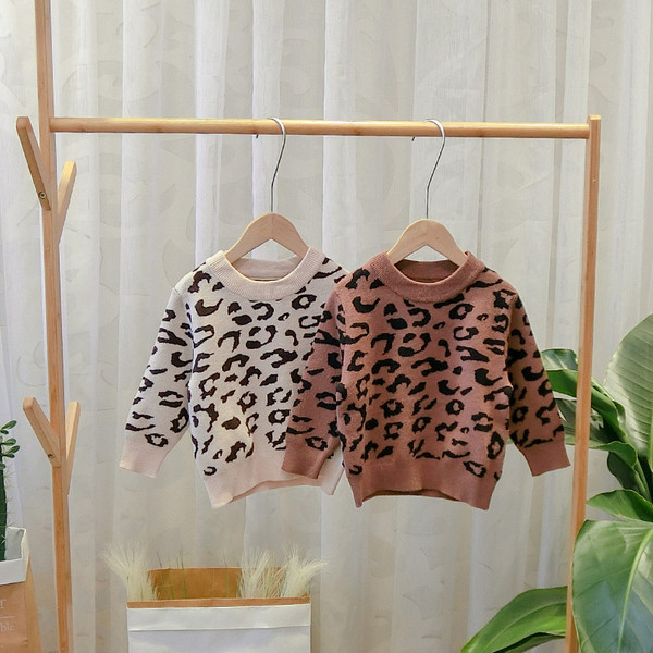 Μοντέρνο παιδικό πουλόβερ με ζωικό σχέδιο σε καφέ και μπεζ χρώμα για αγόρια