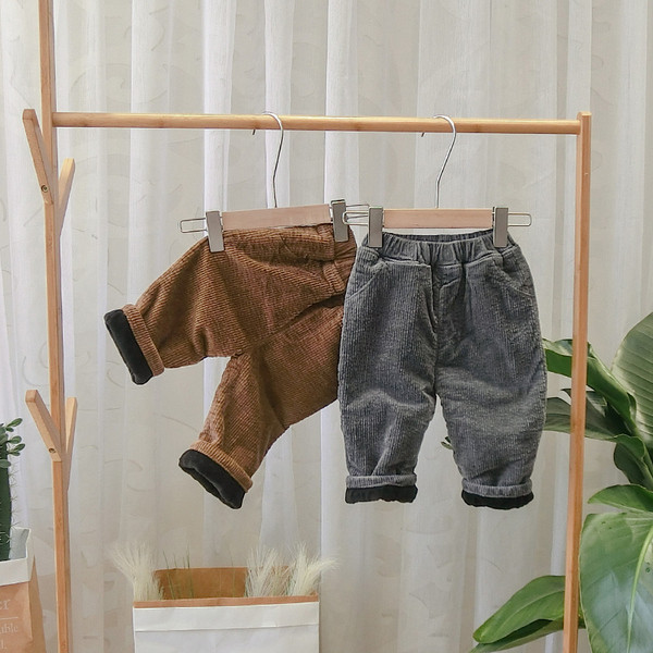 Model nou de pantaloni copii pentru baieti in negru, gri si maro