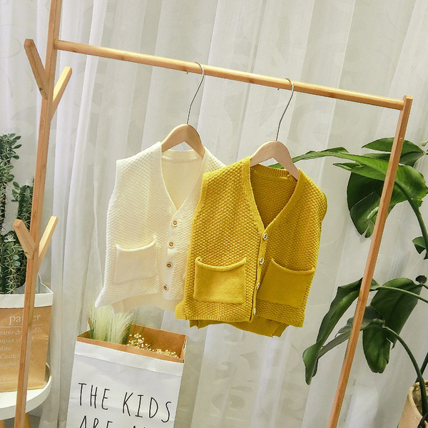 Νέο μοντέλο παιδικό γιλέκο για κορίτσια  σε λευκό και κίτρινο χρώμα