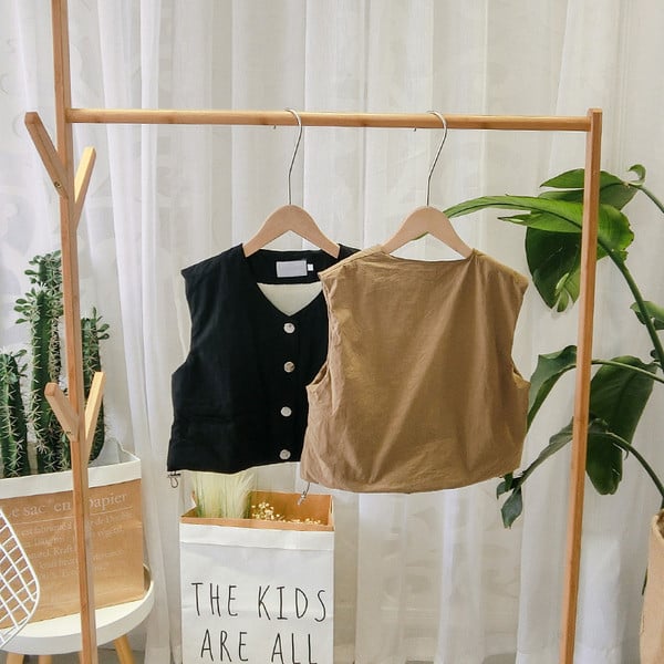 Vesta zilnica pentru copii pentru baieti in negru, maro si roz