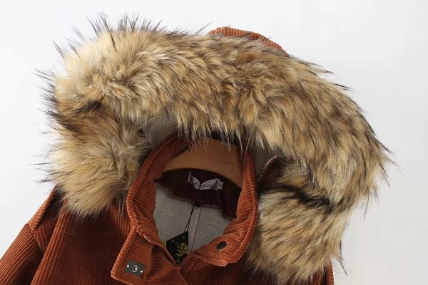 Modern női kabát kapucnival, barna és rózsaszín színben