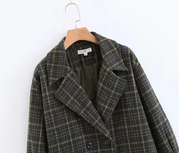 Palton de damă modern în carouri în patru culori