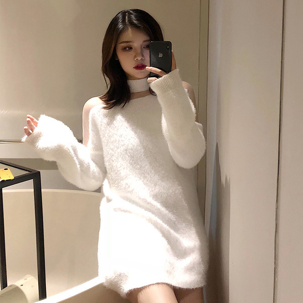 Χνουδωτό γυναικείο πουλόβερ από ασήμι σε μαύρο και άσπρο χρώμα