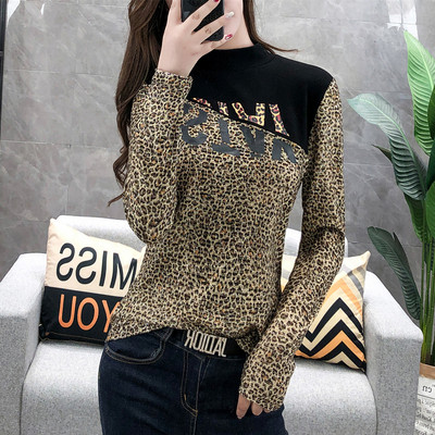 Μοντέρνα γυναικεία μπλούζα με επιγραφή και ζωικό σχέδιο