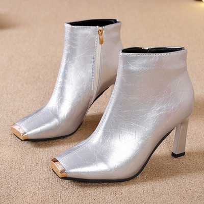 Νέο μοντέλο γυναικείες μπότες με ψηλά τακούνια σε μαύρο, χρυσό και ασήμι χρώμα