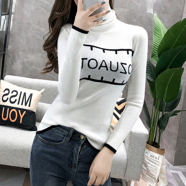 Női pulóver pólógallérral és felirattal több színben