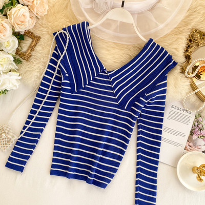 Μοντέρνα γυναικεία ριγέ μπλούζα με λαιμόκοψη σε διάφορα χρώματα