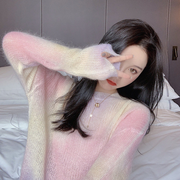 Καθημερινό γυναικείο χρωματιστό πουλόβερ με οβάλ ντεκολτέ