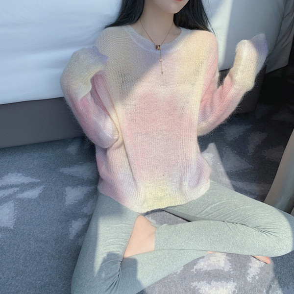 Καθημερινό γυναικείο χρωματιστό πουλόβερ με οβάλ ντεκολτέ