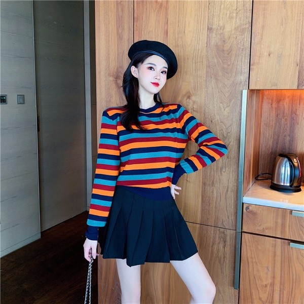 Καθημερινό σύντομο ριγέ πουλόβερ σε δύο χρώματα