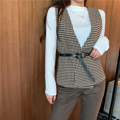 Γυναικείο καρό γιλέκο με ζώνη σε δύο χρώματα