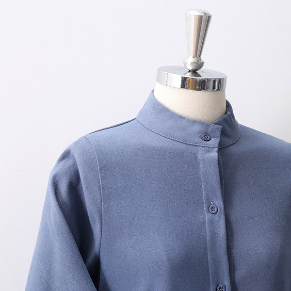 Rochie de dama eleganta cu decolteu oval in albastru, alb si bej