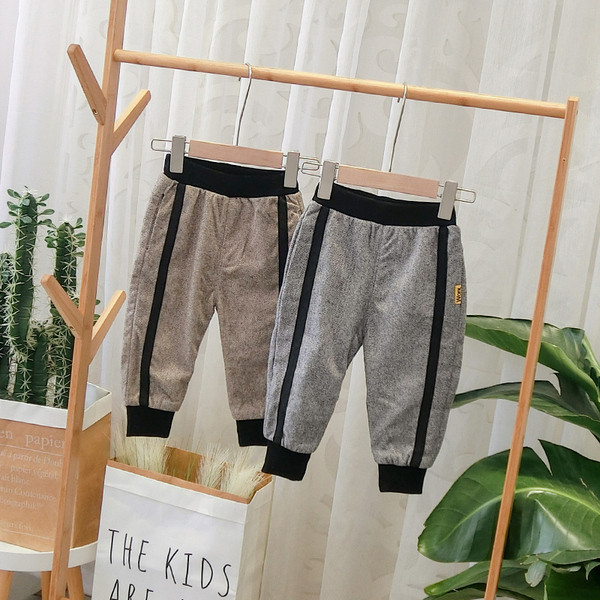 Νέο μοντέλο παιδικά παντελόνια για αγόρια σε γκρι και καφέ χρώματα