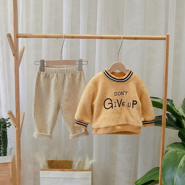 Modern gyerekblúz fiúknak O-nyakkal, kék, sárga és bézs színben