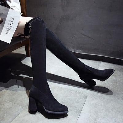 Κορυφαίες γυναικείες μαύρες  μπότες με χοντρό τακούνι σε μαύρο χρώμα