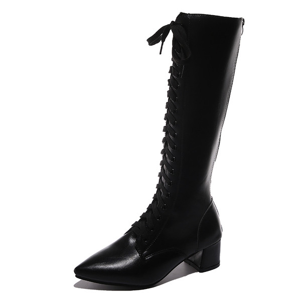 Κορυφαίες γυναικείες μπότες με κορδόνια και παχιά τακούνια σε μαύρο και πράσινο χρώμα