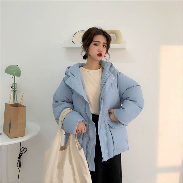 Hosszú téli kabát gombokkal és zsebekkel, négy színben