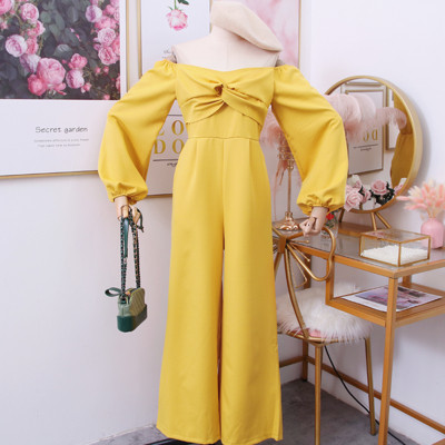 Salopeta de dama moderna cu umerii goi si maneci lungi in mai multe culori