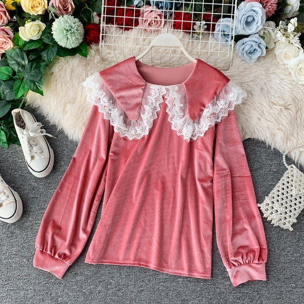Bluză de damă modernă din catifea cu dantelă și mâneci lungi