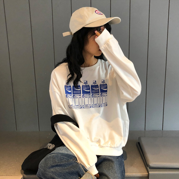 Καθημερινή γυναικεία μπλούζα με εφαρμογή σε λευκό χρώμα