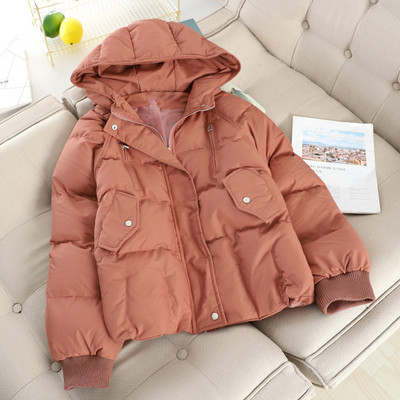 Modern téli téli kabát kapucnival több színben