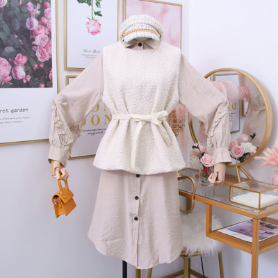 Μοντέρνο γυναικείο σετ φόρεμα + γιλέκο σε δύο χρώματα