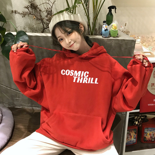 Női alkalmi pulóver zöld és piros színes felirattal