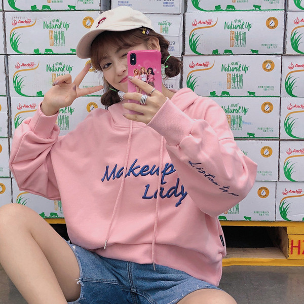 Hanorac zilnic de damă cu broderie - inscripție