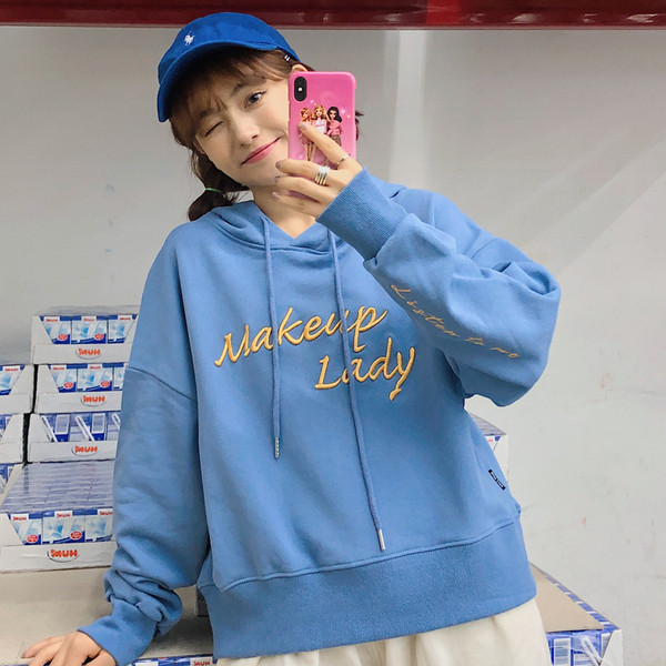 Hanorac zilnic de damă cu broderie - inscripție