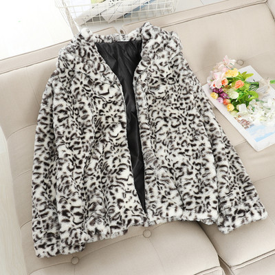 Γυναικείο απάλο μπουφάν  με κουκούλα και ζωικό τύπωμα σε δύο χρώματα