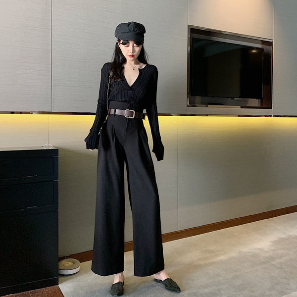 Hosszú és széles nadrág magas derékkal, fehér és fekete színben