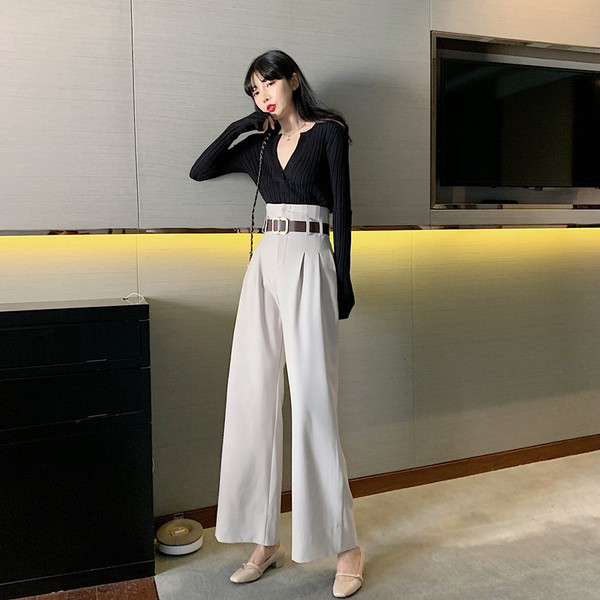 Hosszú és széles nadrág magas derékkal, fehér és fekete színben