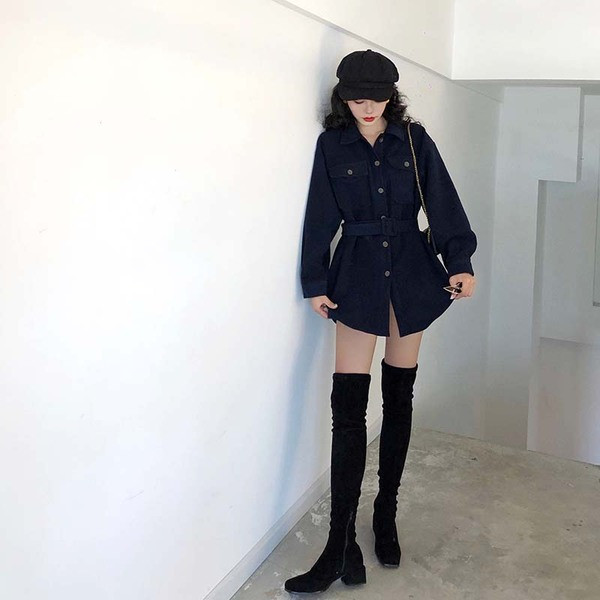 Γυναικείο  μακρύ πουκάμισο με ζώνη σε μπεζ και μπλε χρώμα