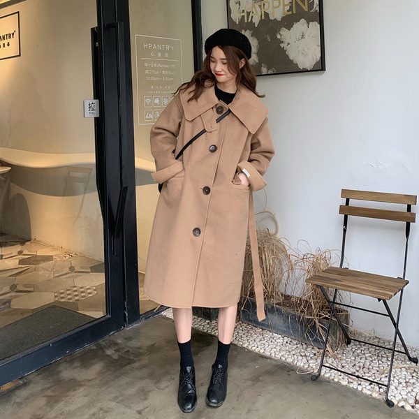 Актуално дамско дълго палто в два цвята широк модел