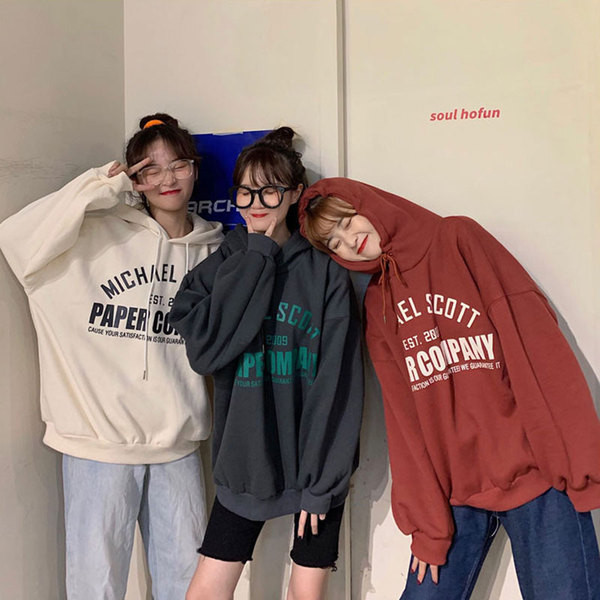 Γυναικείο casual πουλόβερ σε διάφορα χρώματα με γράμματα