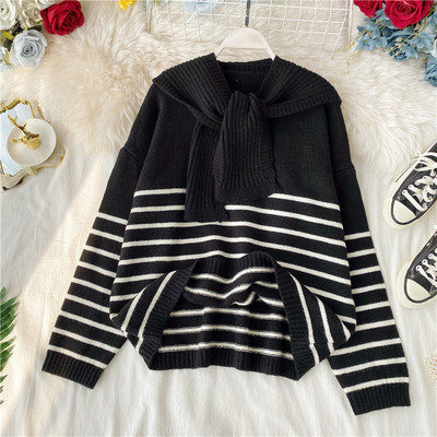 Pulover de dama modern cu esarfa in alb si negru